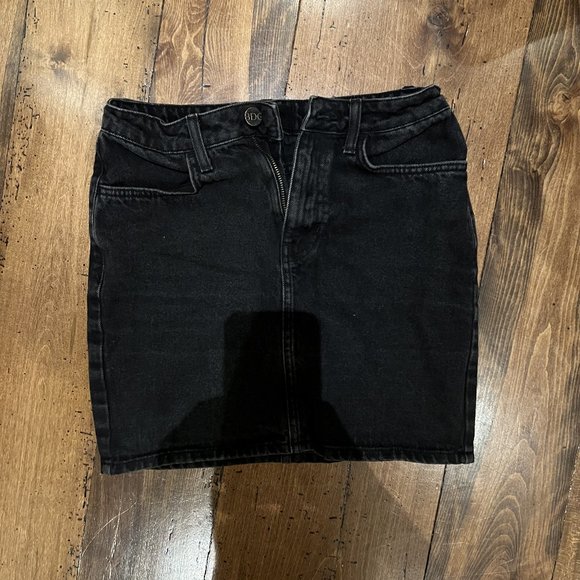 BDG black denim mini skirt - Picture 1 of 3